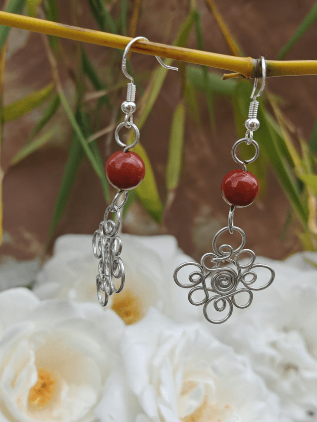Fleur éternelle, boucles d'oreilles en jaspe rouge