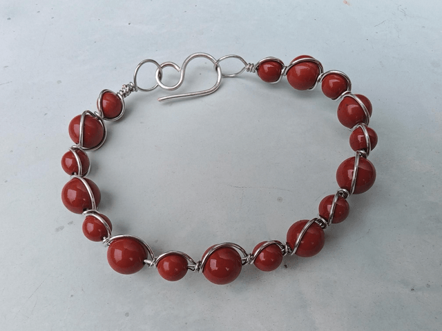 Bracelet antique jaspe rouge 